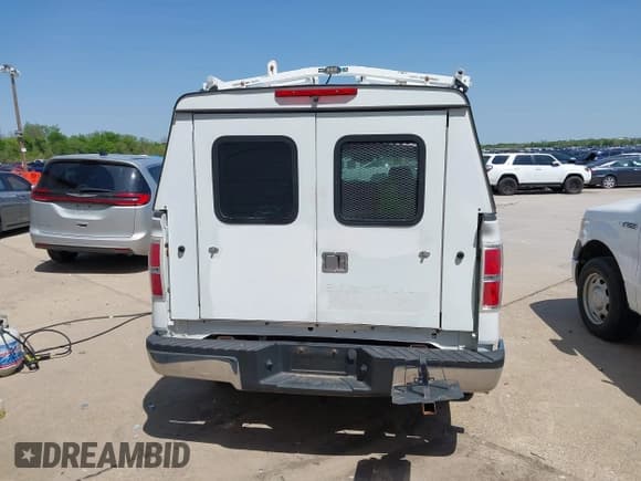 ✅ 2012 Ford F-150 XL • VIN: 1FTMF1CM0CKD38611 • Lot: 41884475. Listed on IAAI with 117,524 mi. Free auction sales archive from the USA and detailed vehicle history report at DreamBid. Image 16.