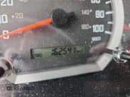 ✅ 2019 Isuzu NQR IBT • VIN: JALE5W162K7304629 • Lot: 76381514. Wystawiony na Copart z przebiegiem 162 541 mil. Bezpłatny archiwum sprzedaży aukcyjnych z USA i szczegółowy raport historii pojazdu na DreamBid. Zdjęcie 8.