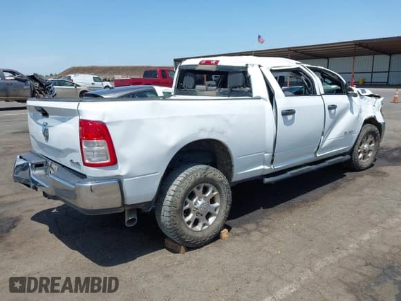 ✅ 2021 Ram 2500 Tradesman • VIN: 3C6UR5CL1MG630533 • Lot: 42514313. Wystawiony na IAAI z przebiegiem 70 448 mil. Bezpłatny archiwum sprzedaży aukcyjnych z USA i szczegółowy raport historii pojazdu na DreamBid. Zdjęcie 4.