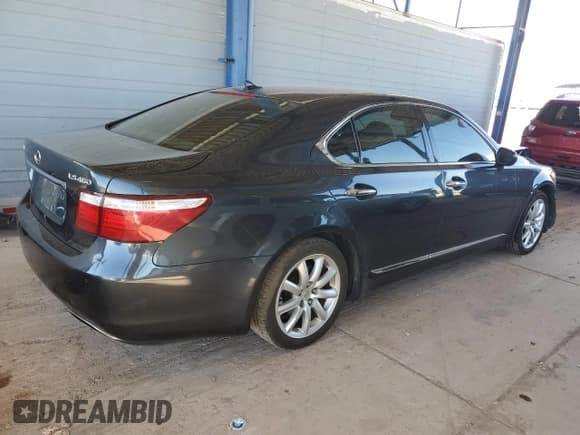 ✅ 2008 Lexus LS 460 • VIN: JTHBL46F285066484 • Лот: 81069675. Опубликован ранее на Copart с пробегом 196 999 миль. Бесплатный доступ к архиву аукционных продаж из США и подробный отчёт об истории автомобиля на DreamBid. Изображение 3.