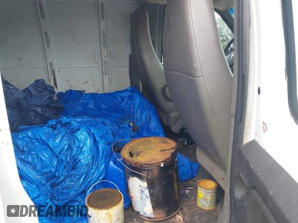 ✅ 2013 Chevrolet Express Cargo • VIN: 1GCWGFCA2D1158787 • Lot: 43349287. Listed on IAAI with 189,483 mi. Free auction sales archive from the USA and detailed vehicle history report at DreamBid. Image 8.