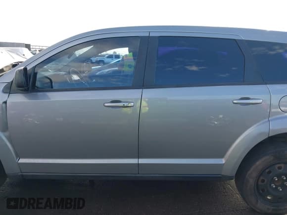 ✅ 2015 Dodge Journey American Value • VIN: 3C4PDCAB5FT720393 • Lot: 43412432. Wystawiony na IAAI z przebiegiem 230 534 mil. Bezpłatny archiwum sprzedaży aukcyjnych z USA i szczegółowy raport historii pojazdu na DreamBid. Zdjęcie 15.