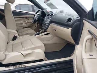 ✅ 2007 Volkswagen Eos 2.0T • VIN: WVWBA71F07V037774 • Lot: 43550804. Wystawiony na IAAI z przebiegiem 84 116 mil. Bezpłatny archiwum sprzedaży aukcyjnych z USA i szczegółowy raport historii pojazdu na DreamBid. Zdjęcie 5.