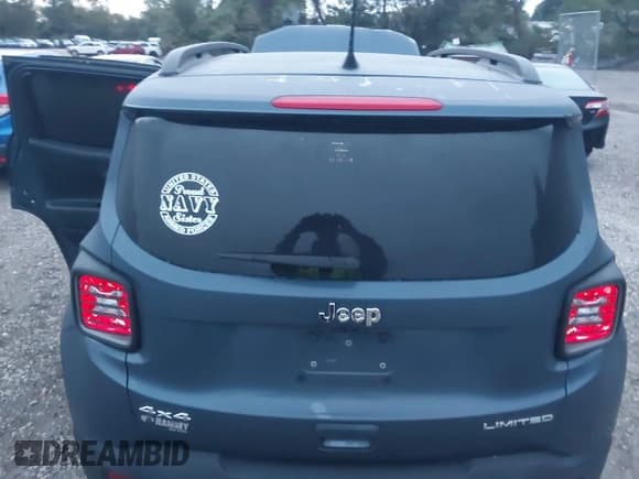 ✅ 2021 Jeep Renegade Limited • VIN: ZACNJDD16MPM43179 • Lot: 43319556. Listed on IAAI with 39,256 mi. Free auction sales archive from the USA and detailed vehicle history report at DreamBid. Image 16.