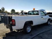 ✅ 2001 Dodge 2500 • VIN: 3B7KC26Z51M560578 • Lot: 91894035. Wystawiony na Copart z przebiegiem 106 834 mil. Bezpłatny archiwum sprzedaży aukcyjnych z USA i szczegółowy raport historii pojazdu na DreamBid. Zdjęcie 3.