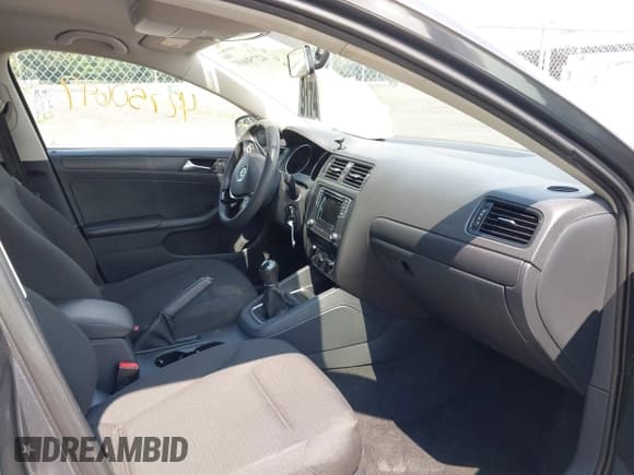 ✅ 2016 Volkswagen Jetta S • VIN: 3VW167AJ2GM281757 • Лот: 42750697. Опубликован ранее на IAAI с пробегом 145 662 миль. Бесплатный доступ к архиву аукционных продаж из США и подробный отчёт об истории автомобиля на DreamBid. Изображение 5.