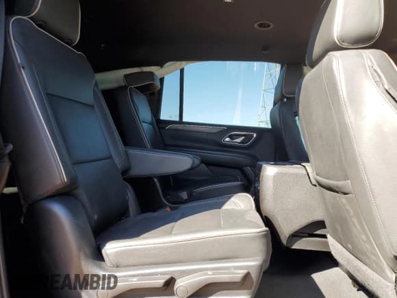 ✅ 2023 Chevrolet Suburban Premier • VIN: 1GNSCFKD1PR135410 • Lot: 50236775. Wystawiony na Copart z przebiegiem 40 364 mil. Bezpłatny archiwum sprzedaży aukcyjnych z USA i szczegółowy raport historii pojazdu na DreamBid. Zdjęcie 11.