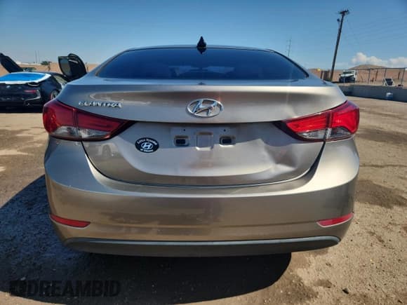 ✅ 2016 Hyundai Elantra SE • VIN: 5NPDH4AE4GH676217 • Lot: 70168705. Listed on Copart with 141,905 mi. Free auction sales archive from the USA and detailed vehicle history report at DreamBid. Image 6.