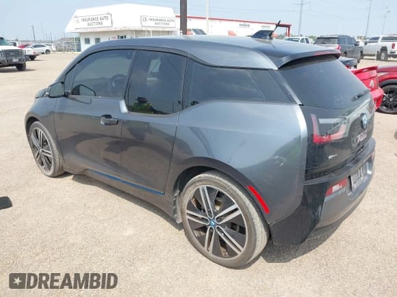 ✅ 2016 BMW i3 • VIN: WBY1Z4C50GV506206 • Lot: 41928411. Listed on IAAI with 41,148 mi. Free auction sales archive from the USA and detailed vehicle history report at DreamBid. Image 3.