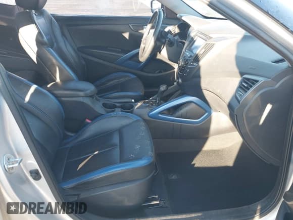 ✅ 2013 Hyundai Veloster Turbo • VIN: KMHTC6AE8DU107616 • Lot: 41293348. Wystawiony na IAAI z przebiegiem 152 567 mil. Bezpłatny archiwum sprzedaży aukcyjnych z USA i szczegółowy raport historii pojazdu na DreamBid. Zdjęcie 5.