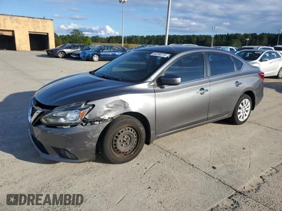 ✅ 2016 Nissan Sentra SV • VIN: 3N1AB7AP4GY226922 • Лот: 85200215. Опубликован ранее на Copart с пробегом 111 419 миль. Бесплатный доступ к архиву аукционных продаж из США и подробный отчёт об истории автомобиля на DreamBid. Изображение 1.