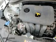 ✅ 2019 Hyundai Elantra Value Edition • VIN: 5NPD84LF0KH465269 • Лот: 90396815. Опубликован ранее на Copart с пробегом 116 593 миль. Бесплатный доступ к архиву аукционных продаж из США и подробный отчёт об истории автомобиля на DreamBid. Изображение 13.