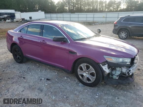 ✅ 2013 Ford Police Interceptor • VIN: 1FAHP2L88DG225801 • Lot: 86880304. Wystawiony na Copart z przebiegiem Nie podano. Bezpłatny archiwum sprzedaży aukcyjnych z USA i szczegółowy raport historii pojazdu na DreamBid. Zdjęcie 4.