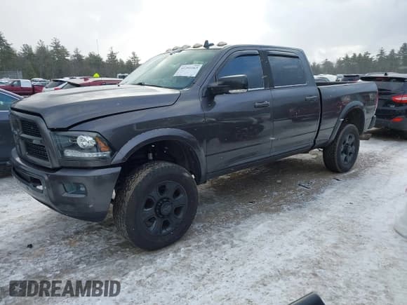 ✅ 2016 Ram 2500 Laramie • VIN: 3C6UR5FJ8GG211867 • Lot: 41292263. Wystawiony na IAAI z przebiegiem 225 012 mil. Bezpłatny archiwum sprzedaży aukcyjnych z USA i szczegółowy raport historii pojazdu na DreamBid. Zdjęcie 18.