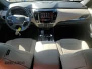 ✅ 2023 Chevrolet Traverse LS • VIN: 1GNERFKW8PJ228825 • Lot: 64940555. Wystawiony na Copart z przebiegiem 46 184 mil. Bezpłatny archiwum sprzedaży aukcyjnych z USA i szczegółowy raport historii pojazdu na DreamBid. Zdjęcie 8.