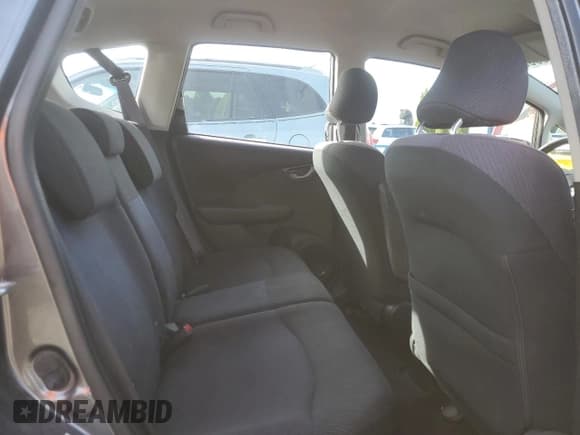 ✅ 2012 Honda Fit Sport • VIN: JHMGE8H60CC017387 • Lot: 82178585. Listed on Copart with 88,040 mi. Free auction sales archive from the USA and detailed vehicle history report at DreamBid. Image 10.