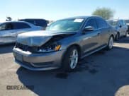 ✅ 2015 Volkswagen Passat SE • VIN: 1VWBV7A35FC056905 • Lot: 43710442. Wystawiony na IAAI z przebiegiem 93 361 mil. Bezpłatny archiwum sprzedaży aukcyjnych z USA i szczegółowy raport historii pojazdu na DreamBid. Zdjęcie 2.