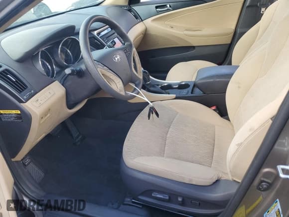 ✅ 2014 Hyundai Sonata GLS • VIN: 5NPEB4AC7EH899210 • Lot: 74763864. Wystawiony na Copart z przebiegiem Nie podano. Bezpłatny archiwum sprzedaży aukcyjnych z USA i szczegółowy raport historii pojazdu na DreamBid. Zdjęcie 7.