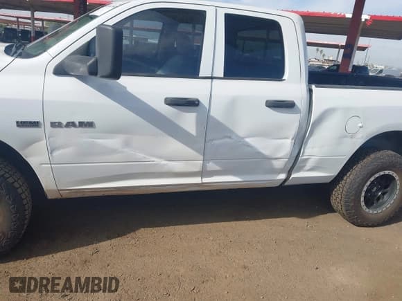 ✅ 2010 Dodge 1500 SLT • VIN: 1D7RV1GT6AS217708 • Lot: 43661805. Wystawiony na IAAI z przebiegiem 181 929 mil. Bezpłatny archiwum sprzedaży aukcyjnych z USA i szczegółowy raport historii pojazdu na DreamBid. Zdjęcie 6.