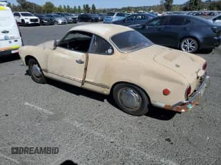✅ 1968 Volkswagen Karmann Ghia • VIN: 148471970 • Lot: 63244945. Wystawiony na Copart z przebiegiem 68 535 mil. Bezpłatny archiwum sprzedaży aukcyjnych z USA i szczegółowy raport historii pojazdu na DreamBid. Zdjęcie 2.
