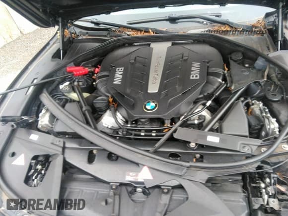 ✅ 2013 BMW 7 Series 750Li xDrive • VIN: WBAYF8C51DD140657 • Lot: 32751348. Listed on IAAI with 128,816 mi. Free auction sales archive from the USA and detailed vehicle history report at DreamBid. Image 10.