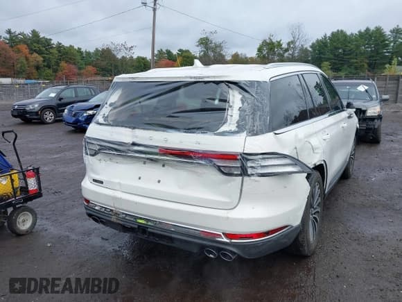 ✅ 2022 Lincoln Aviator Reserve • VIN: 5LM5J7XC4NGL18318 • Lot: 43445289. Listed on IAAI with 21,875 mi. Free auction sales archive from the USA and detailed vehicle history report at DreamBid. Image 16.