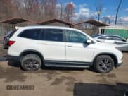 ✅ 2017 Honda Pilot EX-L • VIN: 5FNYF6H71HB061036 • Lot: 41891446. Listed on IAAI with 194,566 mi. Free auction sales archive from the USA and detailed vehicle history report at DreamBid. Image 13.