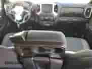 2021 Chevrolet Silverado 1500 LT z VIN 1GCPYDEK6MZ267119, wystawiony jako Copart lot #87022124 z przebiegiem 35 054 mil mil oraz Szkoda całkowita • Salvage title. Historia ofert i sprzedaży dostępna na DreamBid. Obrazek 8.