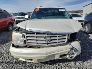 ✅ 2005 Cadillac Escalade • VIN: 1GYEK63N45R174094 • Lot: 90495255. Wystawiony na Copart z przebiegiem Nie podano. Bezpłatny archiwum sprzedaży aukcyjnych z USA i szczegółowy raport historii pojazdu na DreamBid. Zdjęcie 5.