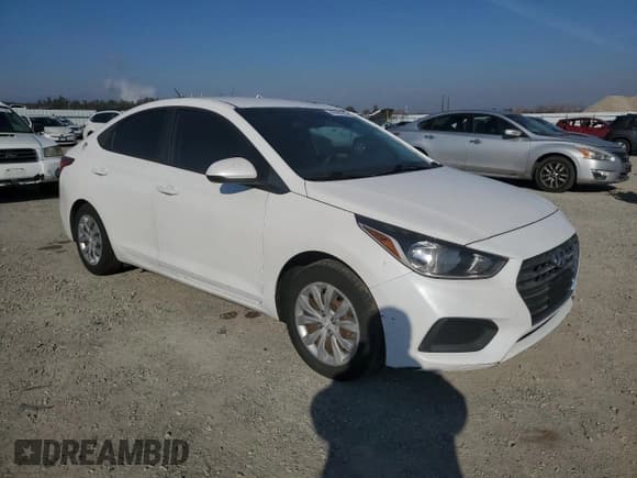 ✅ 2018 Hyundai Accent SE • VIN: 3KPC24A38JE028676 • Лот: 42995525. Опубликован ранее на Copart с пробегом 161 292 миль. Бесплатный доступ к архиву аукционных продаж из США и подробный отчёт об истории автомобиля на DreamBid. Изображение 4.