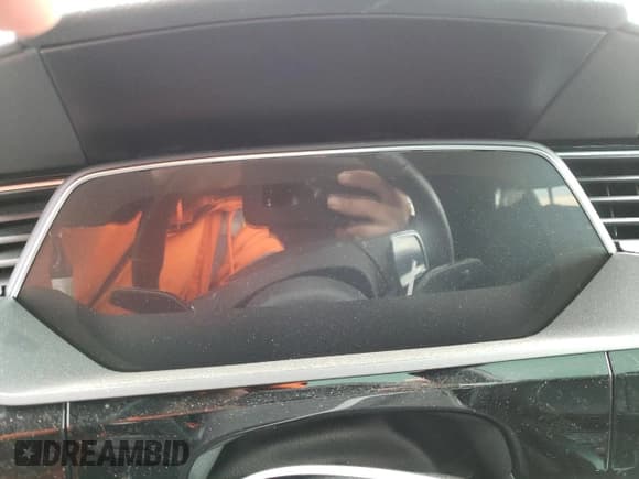 ✅ 2022 Audi e-tron Premium Plus • VIN: WA1LAAGEXNB013894 • Lot: 71918322. Wystawiony na Copart z przebiegiem Nie podano. Bezpłatny archiwum sprzedaży aukcyjnych z USA i szczegółowy raport historii pojazdu na DreamBid. Zdjęcie 9.