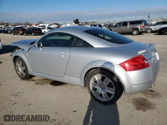 ✅ 2006 Audi TT • VIN: TRUSC28NX61006960 • Lot: 86662854. Listed on Copart with 116,241 mi. Free auction sales archive from the USA and detailed vehicle history report at DreamBid. Image 2.