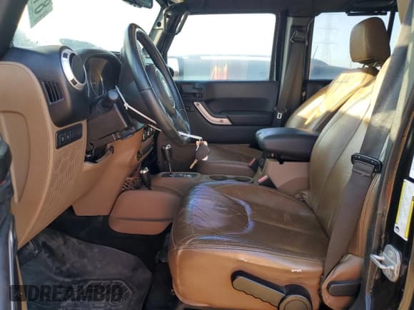 ✅ 2014 Jeep Wrangler Unlimited Rubicon • VIN: 1C4BJWFG8EL156452 • Лот: 81715405. Опубликован ранее на Copart с пробегом 160 803 миль. Бесплатный доступ к архиву аукционных продаж из США и подробный отчёт об истории автомобиля на DreamBid. Изображение 7.