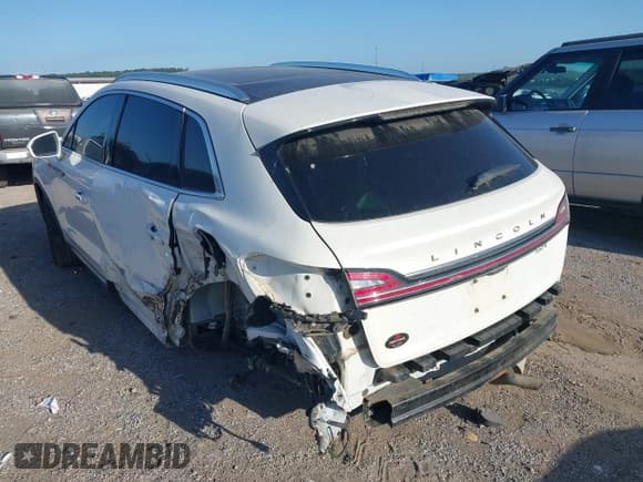 ✅ 2020 Lincoln Nautilus Reserve • VIN: 2LMPJ6K90LBL26247 • Lot: 42772040. Wystawiony na IAAI z przebiegiem 59 343 mil. Bezpłatny archiwum sprzedaży aukcyjnych z USA i szczegółowy raport historii pojazdu na DreamBid. Zdjęcie 3.