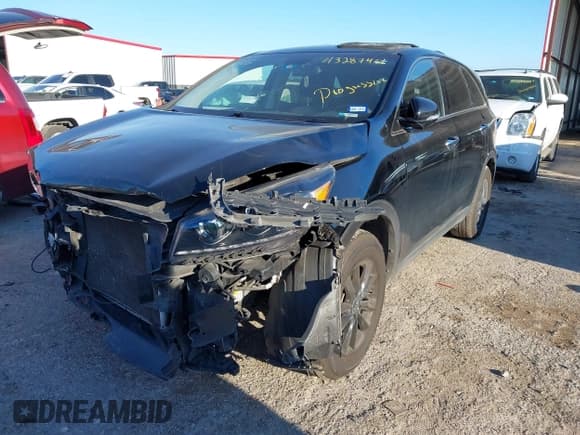 ✅ 2020 Kia Sorento LX • VIN: 5XYPG4A31LG679978 • Лот: 43287481. Опубликован ранее на IAAI с пробегом 88 756 миль. Бесплатный доступ к архиву аукционных продаж из США и подробный отчёт об истории автомобиля на DreamBid. Изображение 2.