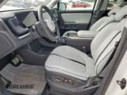 ✅ 2023 Rivian R1S Adventure • VIN: 7PDSGABA4PN026056 • Lot: 56892495. Wystawiony na Copart z przebiegiem Nie podano. Bezpłatny archiwum sprzedaży aukcyjnych z USA i szczegółowy raport historii pojazdu na DreamBid. Zdjęcie 7.