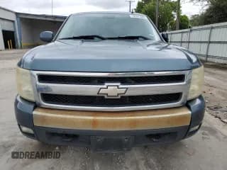 ✅ 2008 Chevrolet Silverado 1500 1LT • VIN: 3GCEC13J28G266005 • Lot: 70141684. Listed on Copart with 153,316 mi. Free auction sales archive from the USA and detailed vehicle history report at DreamBid. Image 5.