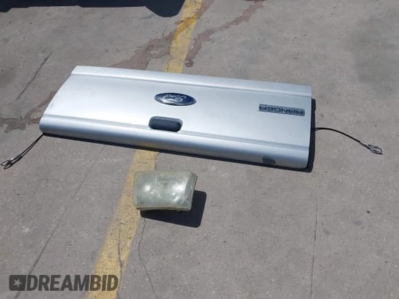 ✅ 2011 Ford Ranger XLT • VIN: 1FTKR1EE9BPA76688 • Lot: 42596712. Listed on IAAI with 208,580 mi. Free auction sales archive from the USA and detailed vehicle history report at DreamBid. Image 12.