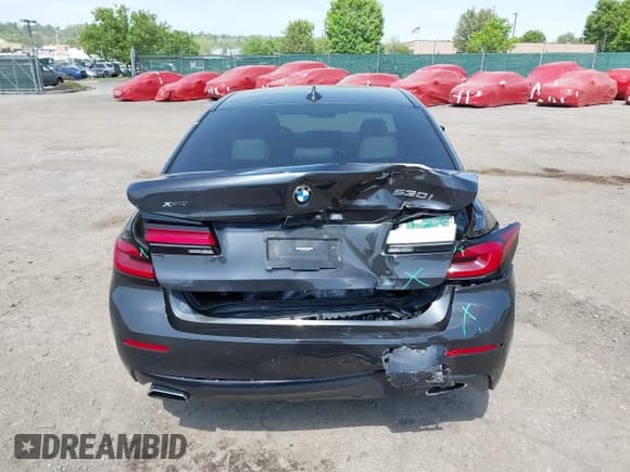 ✅ 2021 BMW 5 Series 530i xDrive • VIN: WBA13BJ04MCF43555 • Lot: 42169253. Listed on IAAI with 43,501 mi. Free auction sales archive from the USA and detailed vehicle history report at DreamBid. Image 16.