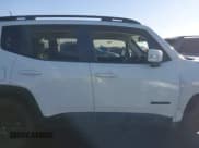 ✅ 2018 Jeep Renegade Altitude • VIN: ZACCJABB5JPH39312 • Lot: 41299852. Wystawiony na IAAI z przebiegiem 81 019 mil. Bezpłatny archiwum sprzedaży aukcyjnych z USA i szczegółowy raport historii pojazdu na DreamBid. Zdjęcie 13.
