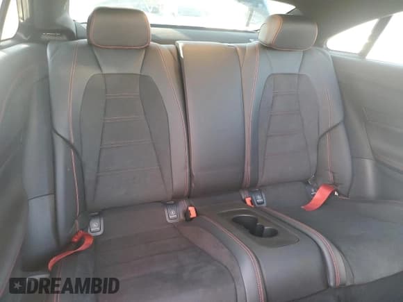 ✅ 2022 Mercedes-Benz E 53 AMG • VIN: W1K1J6BB2NF178361 • Lot: 70673074. Listed on Copart with 31,948 mi. Free auction sales archive from the USA and detailed vehicle history report at DreamBid. Image 10.