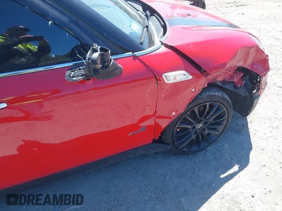 ✅ 2021 MINI Clubman Cooper S • VIN: WMWXJ1C01M2P11985 • Lot: 41996652. Listed on IAAI with 28,175 mi. Free auction sales archive from the USA and detailed vehicle history report at DreamBid. Image 6.