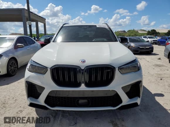 ✅ 2022 BMW X5 M • VIN: 5YMJU0C04N9M04465 • Lot: 73063984. Wystawiony na Copart z przebiegiem 35 488 mil. Bezpłatny archiwum sprzedaży aukcyjnych z USA i szczegółowy raport historii pojazdu na DreamBid. Zdjęcie 5.