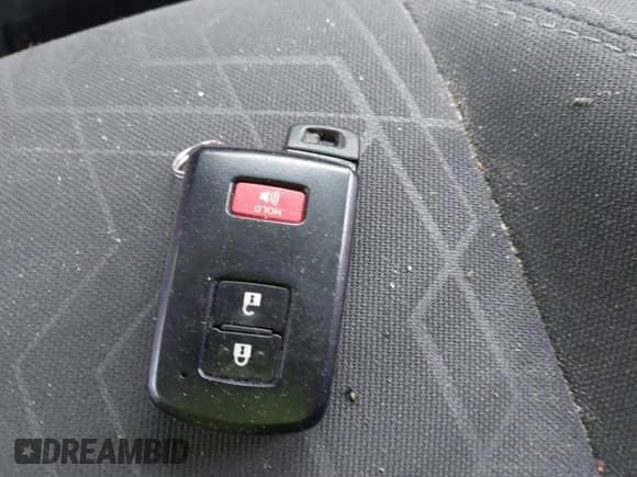 ✅ 2017 Toyota Tacoma SR5 • VIN: 5TFAZ5CN5HX045873 • Лот: 41946013. Опубликован ранее на IAAI с пробегом 114 892 миль. Бесплатный доступ к архиву аукционных продаж из США и подробный отчёт об истории автомобиля на DreamBid. Изображение 11.