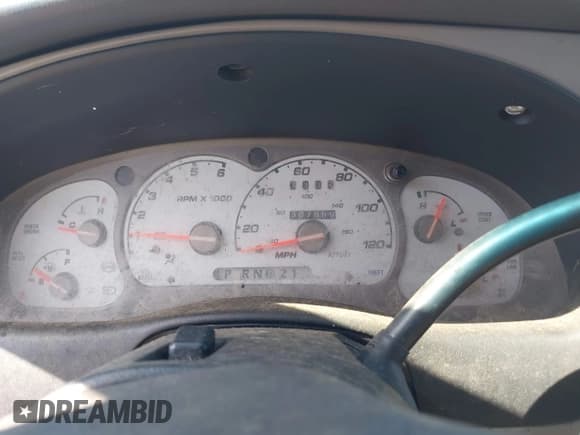 ✅ 2001 Ford Explorer Sport Trac • VIN: 1FMZU77E61UA32995 • Lot: 42249255. Wystawiony na IAAI z przebiegiem 307 869 mil. Bezpłatny archiwum sprzedaży aukcyjnych z USA i szczegółowy raport historii pojazdu na DreamBid. Zdjęcie 7.