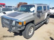 ✅ 2006 Hummer H3 • VIN: 5GTDN136668106397 • Lot: 43154170. Wystawiony na IAAI z przebiegiem 150 316 mil. Bezpłatny archiwum sprzedaży aukcyjnych z USA i szczegółowy raport historii pojazdu na DreamBid. Zdjęcie 2.