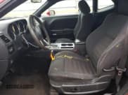 ✅ 2010 Dodge Challenger SE • VIN: 2B3CJ4DV4AH166608 • Lot: 86160144. Wystawiony na Copart z przebiegiem 226 948 mil. Bezpłatny archiwum sprzedaży aukcyjnych z USA i szczegółowy raport historii pojazdu na DreamBid. Zdjęcie 7.