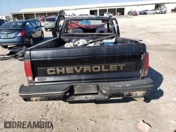 ✅ 1993 Chevrolet S-10 X96 • VIN: 1GCCS14R1P0187748 • Лот: 86445524. Опубликован ранее на Copart с пробегом 211 944 миль. Бесплатный доступ к архиву аукционных продаж из США и подробный отчёт об истории автомобиля на DreamBid. Изображение 6.