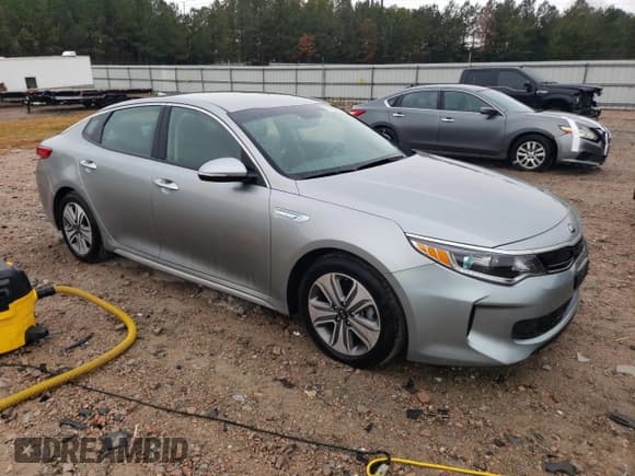 ✅ 2017 Kia Optima EX • VIN: KNAGU4LE8H5013771 • Лот: 82762665. Опубликован ранее на Copart с пробегом 105 657 миль. Бесплатный доступ к архиву аукционных продаж из США и подробный отчёт об истории автомобиля на DreamBid. Изображение 4.