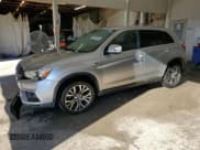 ✅ 2018 Mitsubishi Outlander ES • VIN: JA4AP3AU7JZ010907 • Лот: 86815805. Опубликован ранее на Copart с пробегом 98 374 миль. Бесплатный доступ к архиву аукционных продаж из США и подробный отчёт об истории автомобиля на DreamBid. Изображение 1.